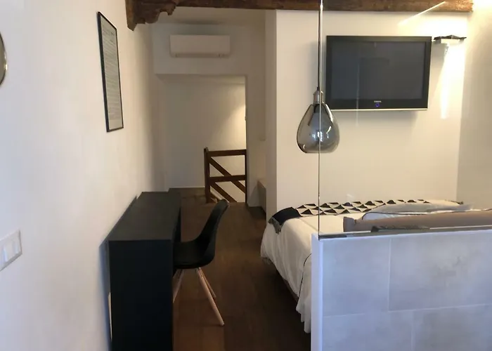 Un Piccolo Rifugio A Pochi Passi Dal Duomo فيرّارا